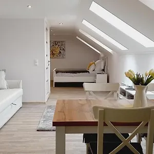 Apartman Júlia, Eger